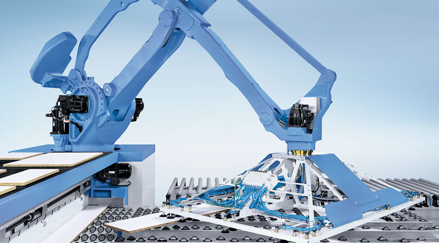 1471440857_PR_HOLZMA_2015_HPS_320_flexTec_Roboter_vorne_2-2